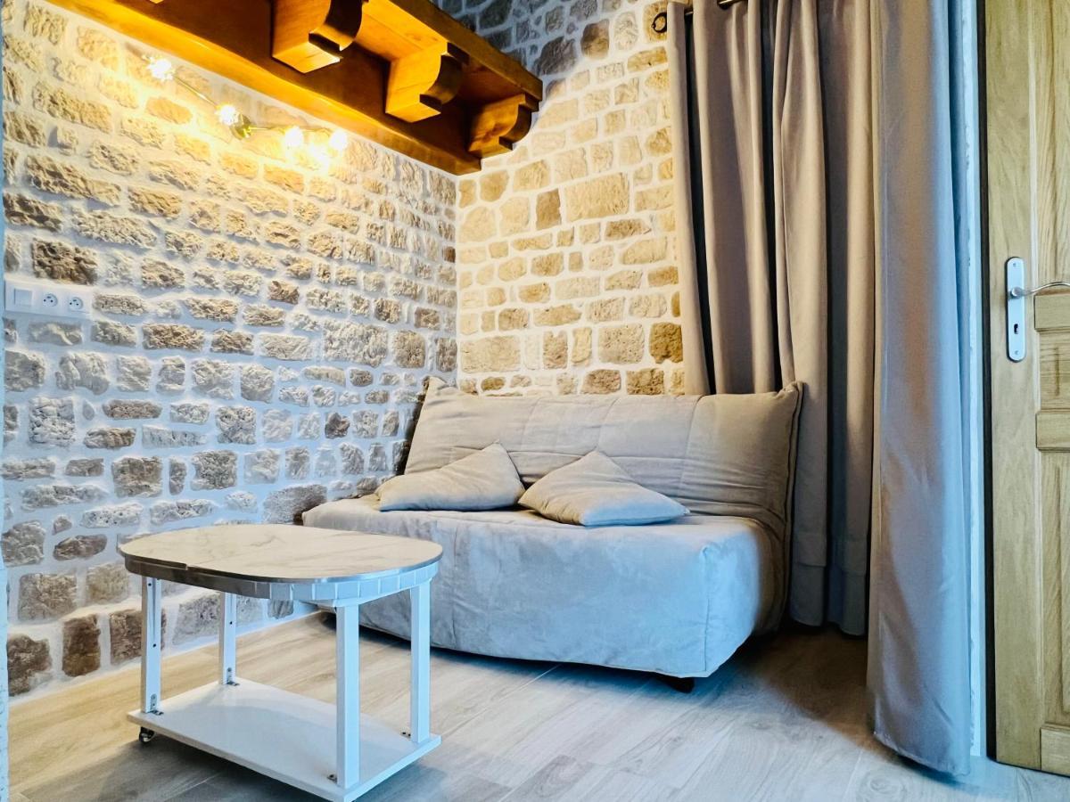 Le Mas Des Mathes, Chambres D'Hotes, Studios Les Mathes Bagian luar foto