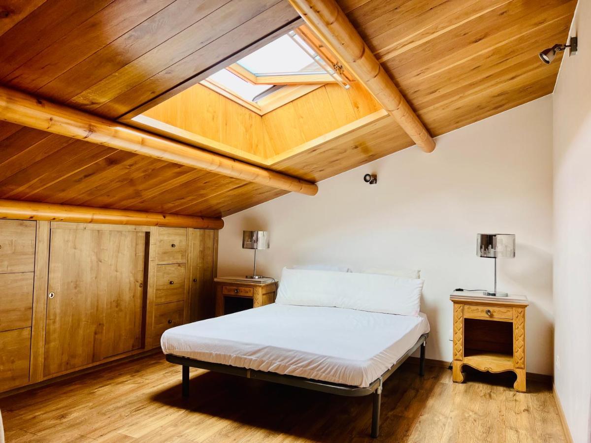 Le Mas Des Mathes, Chambres D'Hotes, Studios Les Mathes Bagian luar foto